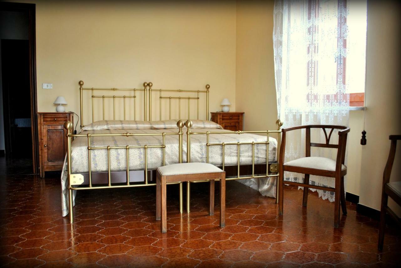 B&B Le Coccinelle Torre Bormida Buitenkant foto